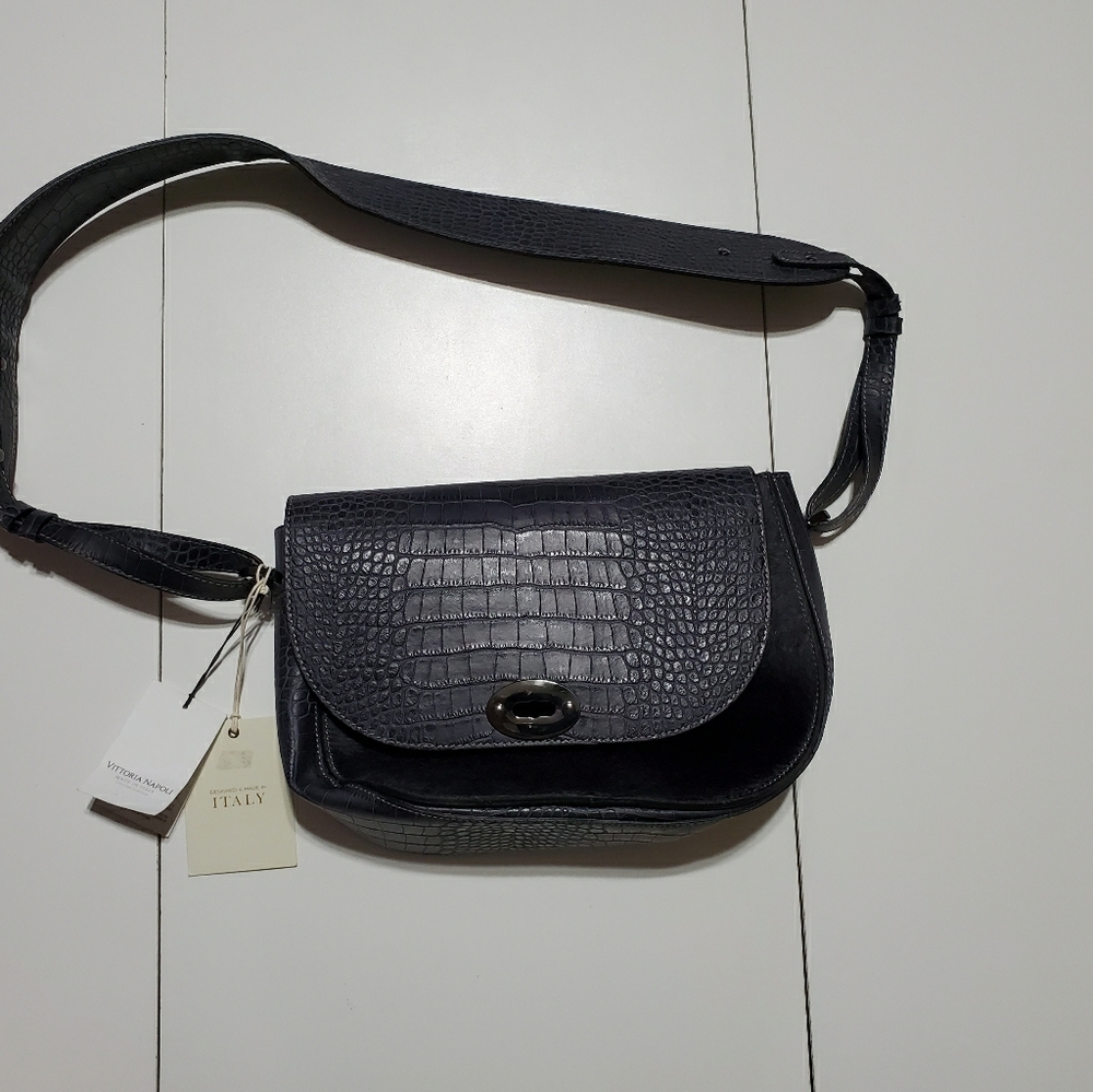 Victoria Napoli Purse, Authentic, genuine leather
